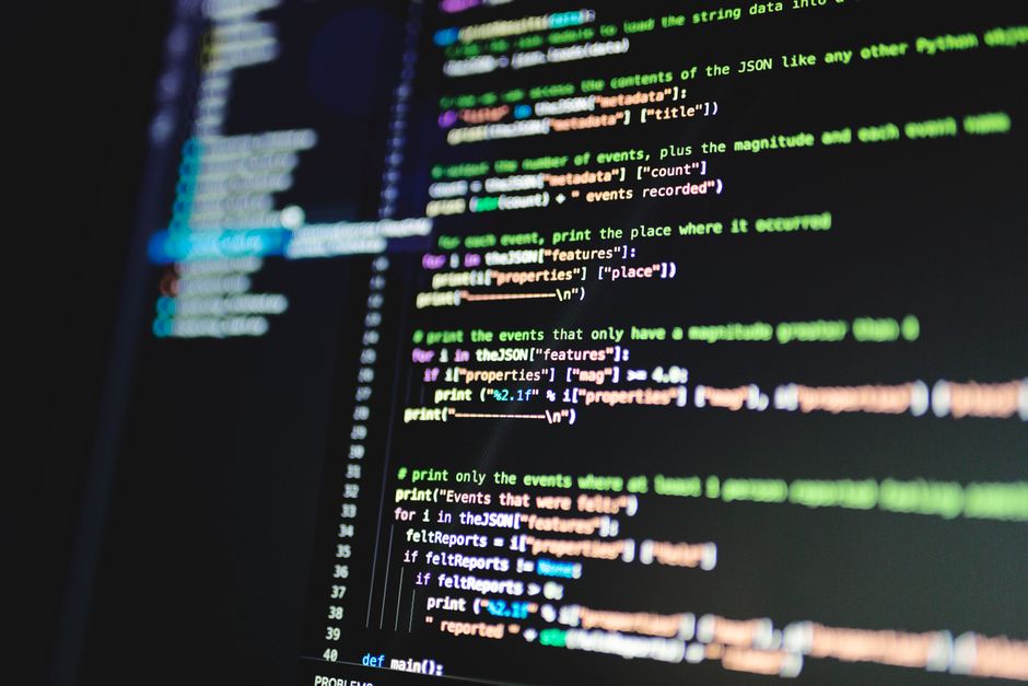 Choose the Right Data Analysis Program for Your Role